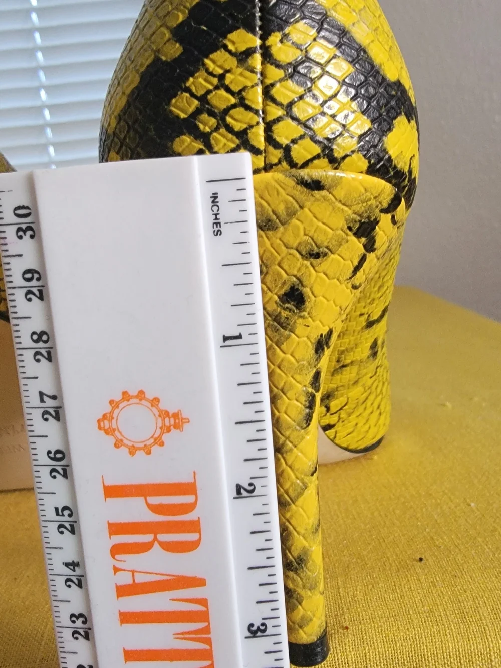 Nine West Yellow Snake-Print Pumps Size 7.5